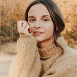 Portrait of Margarita Didenko smiling warmly.